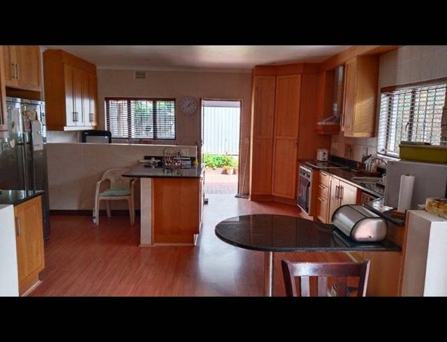 5 BEDROOM HOUSE FOR SALE IN MALVERN